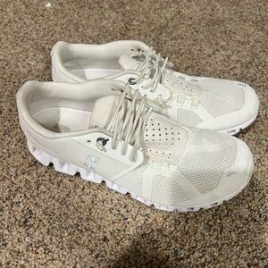 On-Running On Cloud Women’s Size 7.5